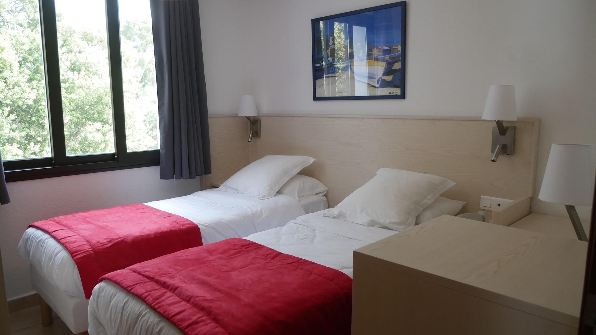 Corsica Hostel Porto-Vecchio, Partie Dortoirs Bagian luar foto