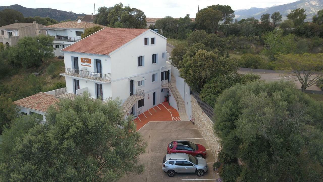 Corsica Hostel Porto-Vecchio, Partie Dortoirs Bagian luar foto